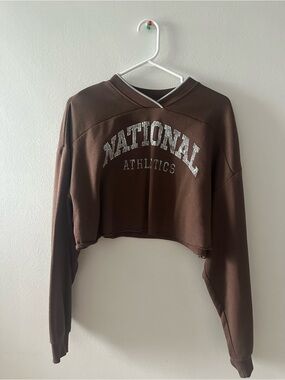 Brown Graphic Crop Pullover Size L
